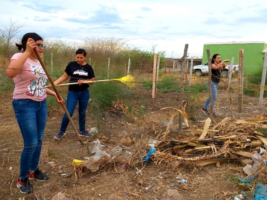 Jóvenes realizan jornada de limpieza en Mocorito