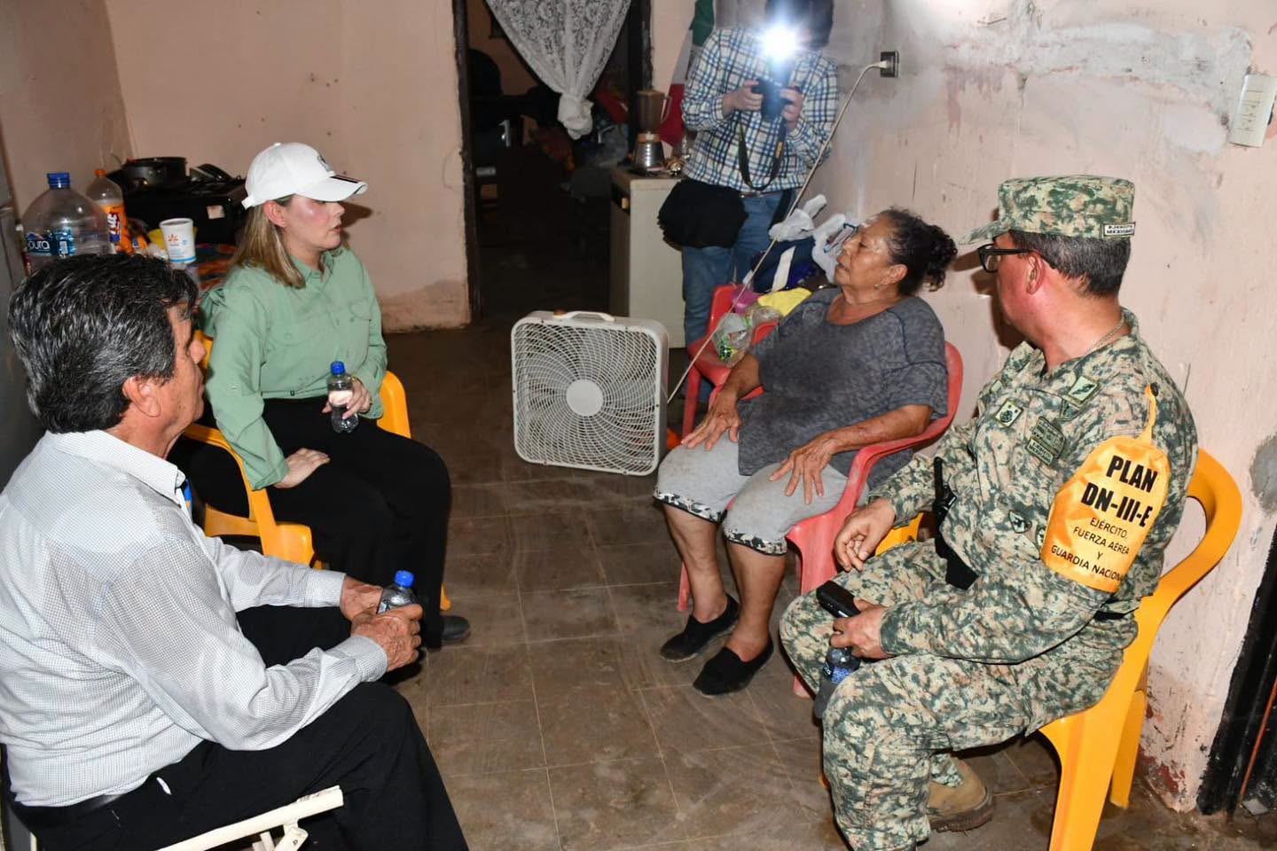 Gobernadora Yeraldine Bonilla lleva apoyos a las comunidades afectadas por las lluvias en Mocorito
