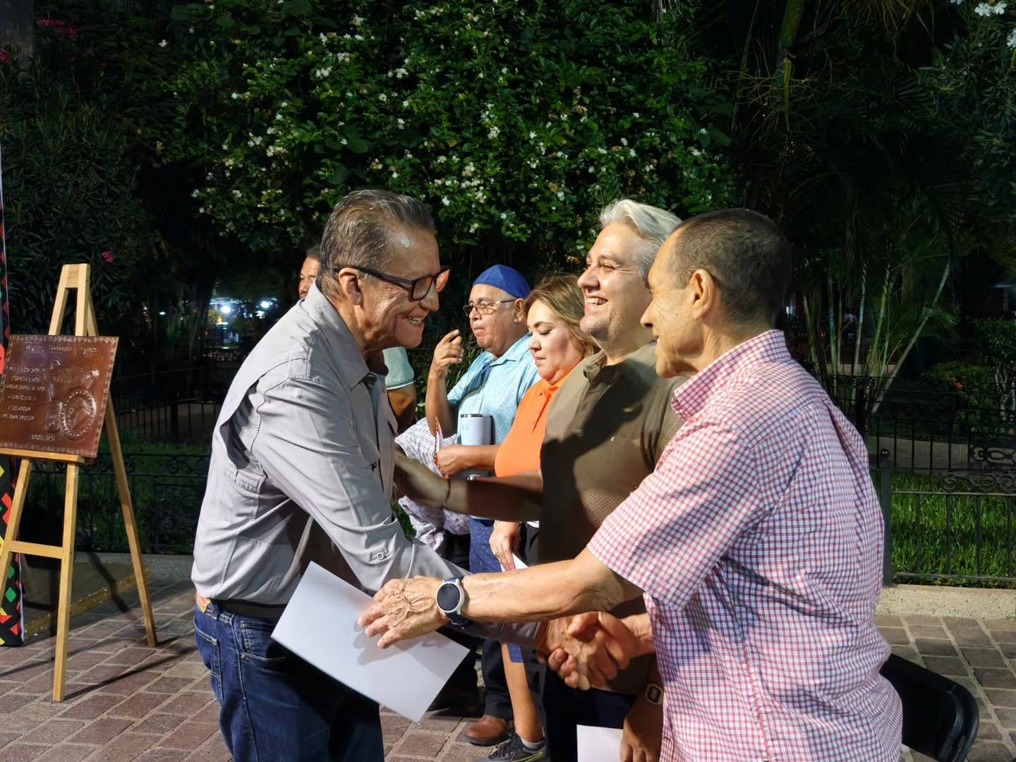 Presentan placa distintiva de la Indicación Geográfica Protegida del Chilorio de Mocorito y reconocen a productores tradicionales