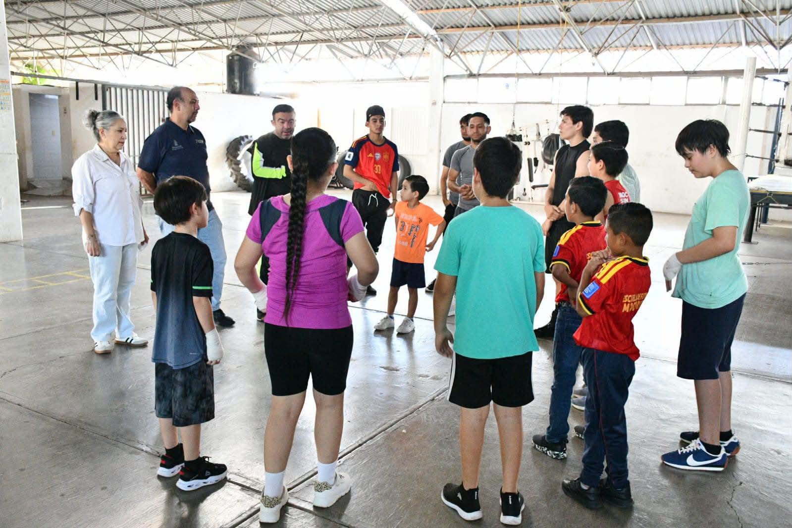 Mocorito vive la clase nacional de box “Puños de Transformación”