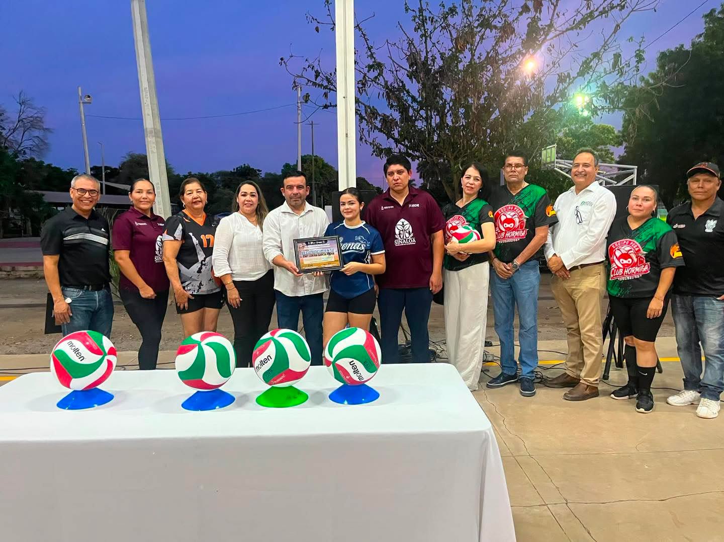 Inauguran el XXVI Torneo de Voleibol Femenil en Pericos