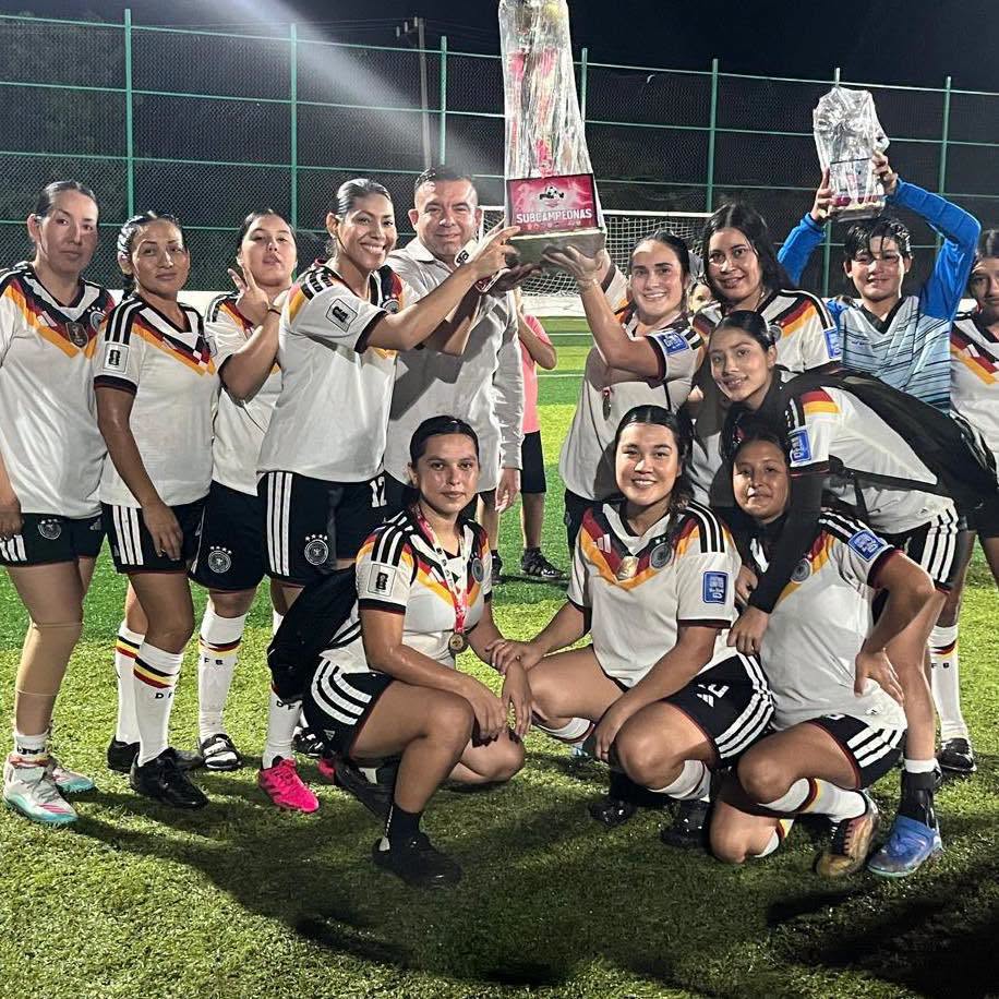 Culmina con éxito la segunda temporada de la Liga de Fútbol 7 Femenil en Pericos