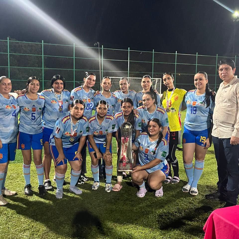 Culmina con éxito la segunda temporada de la Liga de Fútbol 7 Femenil en Pericos