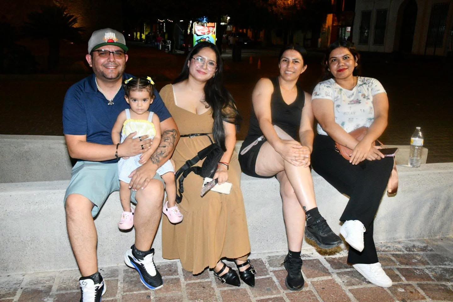 El Pueblo Mágico de Mocorito se lució de nuevo con gran éxito con una edición más de Viernes de Plaza