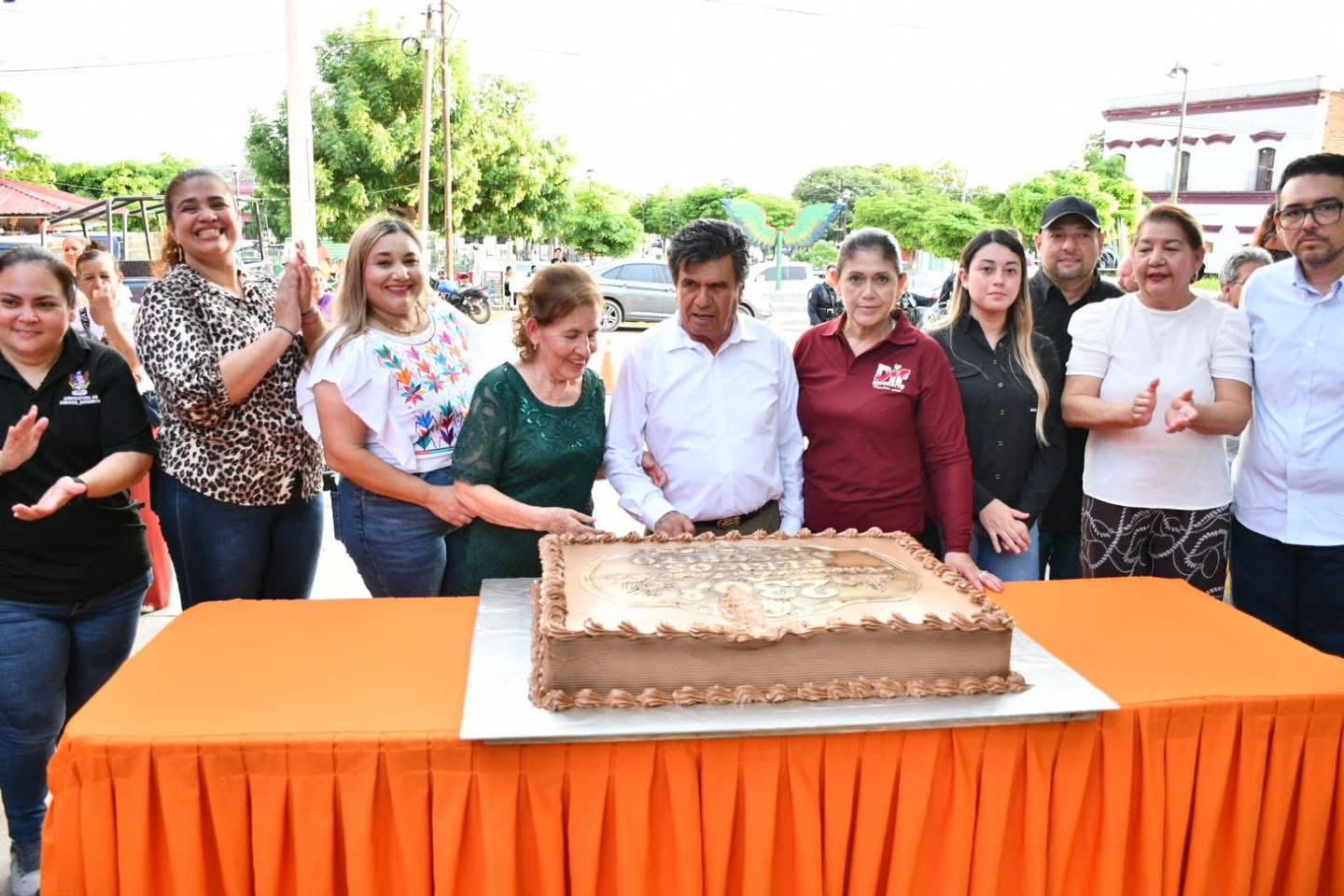 Culminan festejos por el 236 aniversario de Pericos con muestra gastronómica
