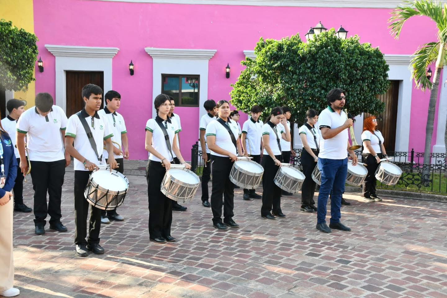Mocorito conmemora la Independencia de México con izamiento de bandera