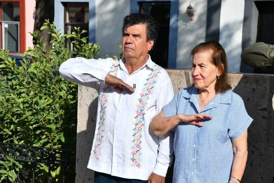 Mocorito conmemora la Independencia de México con izamiento de bandera