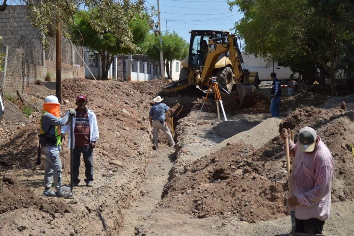Inician pavimentación en el barrio Las Delicias de Mocorito
